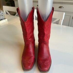 Red Western Women's Boots Size 7